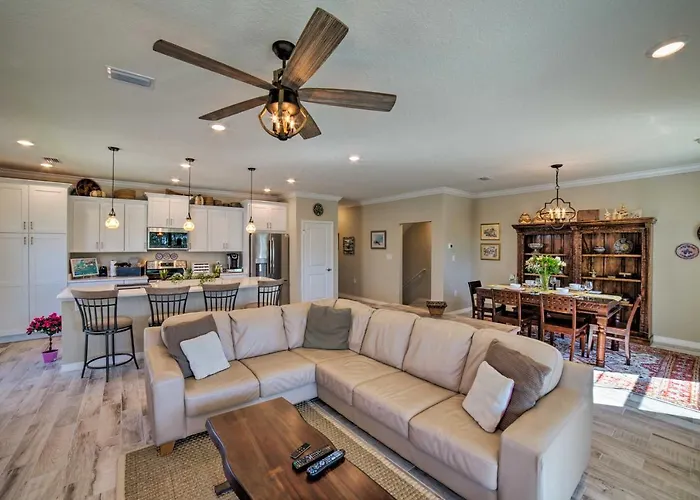 Lost Key Golf Townhome Less Than 1 Mi To Beach! Holiday home Pensacola