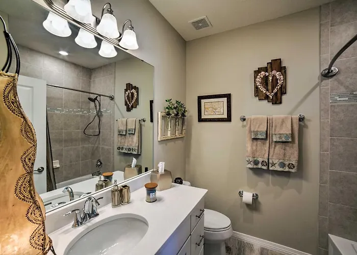 Lost Key Golf Townhome Less Than 1 Mi To Beach! Holiday home *
