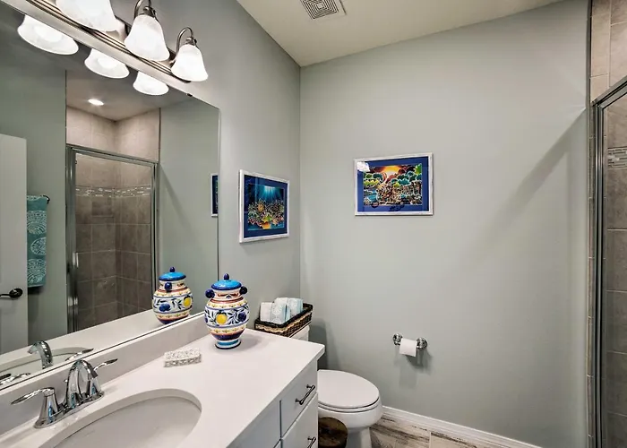 Lost Key Golf Townhome Less Than 1 Mi To Beach! Holiday home