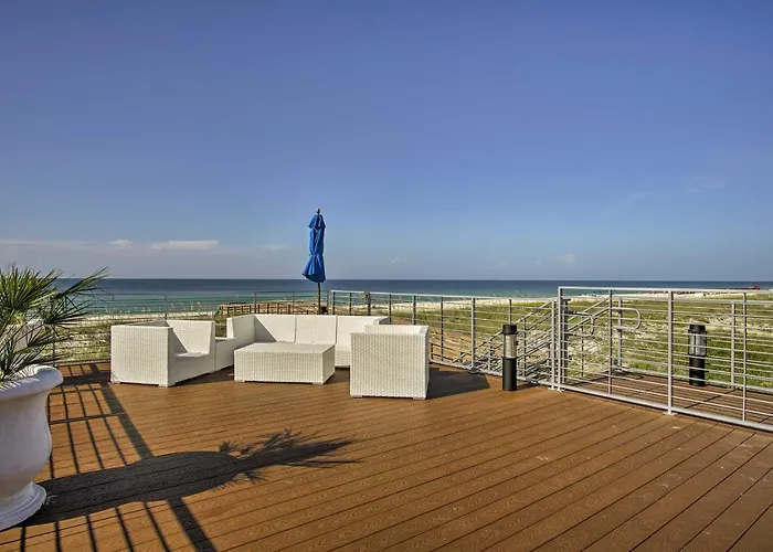 Lost Key Golf Townhome Less Than 1 Mi To Beach! *